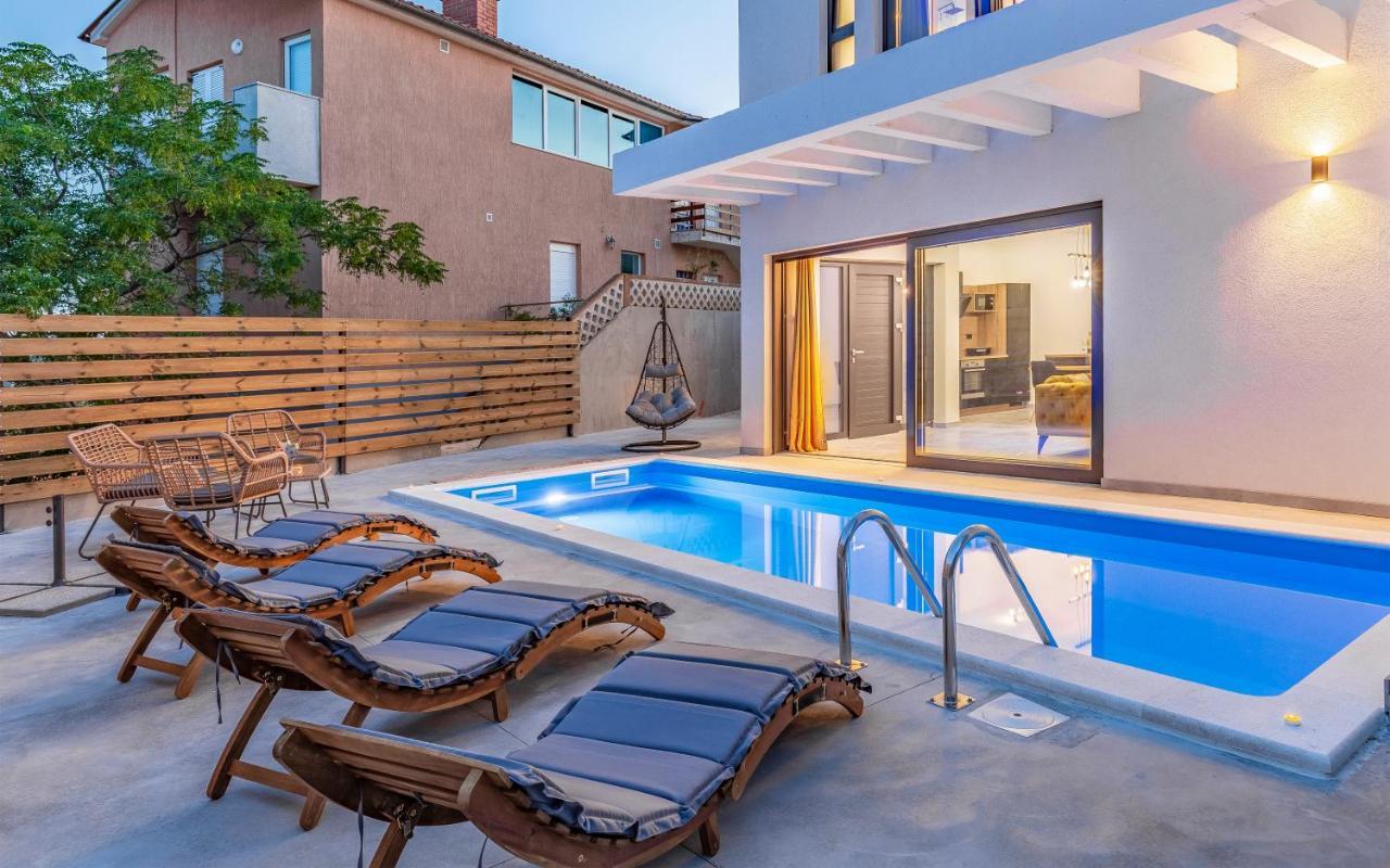 Villa Rougemarin - Marin With Private Pool Медулин Екстер'єр фото